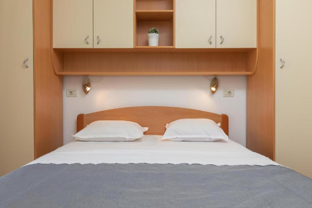 Apartmani Vela Тучепи Екстер'єр фото